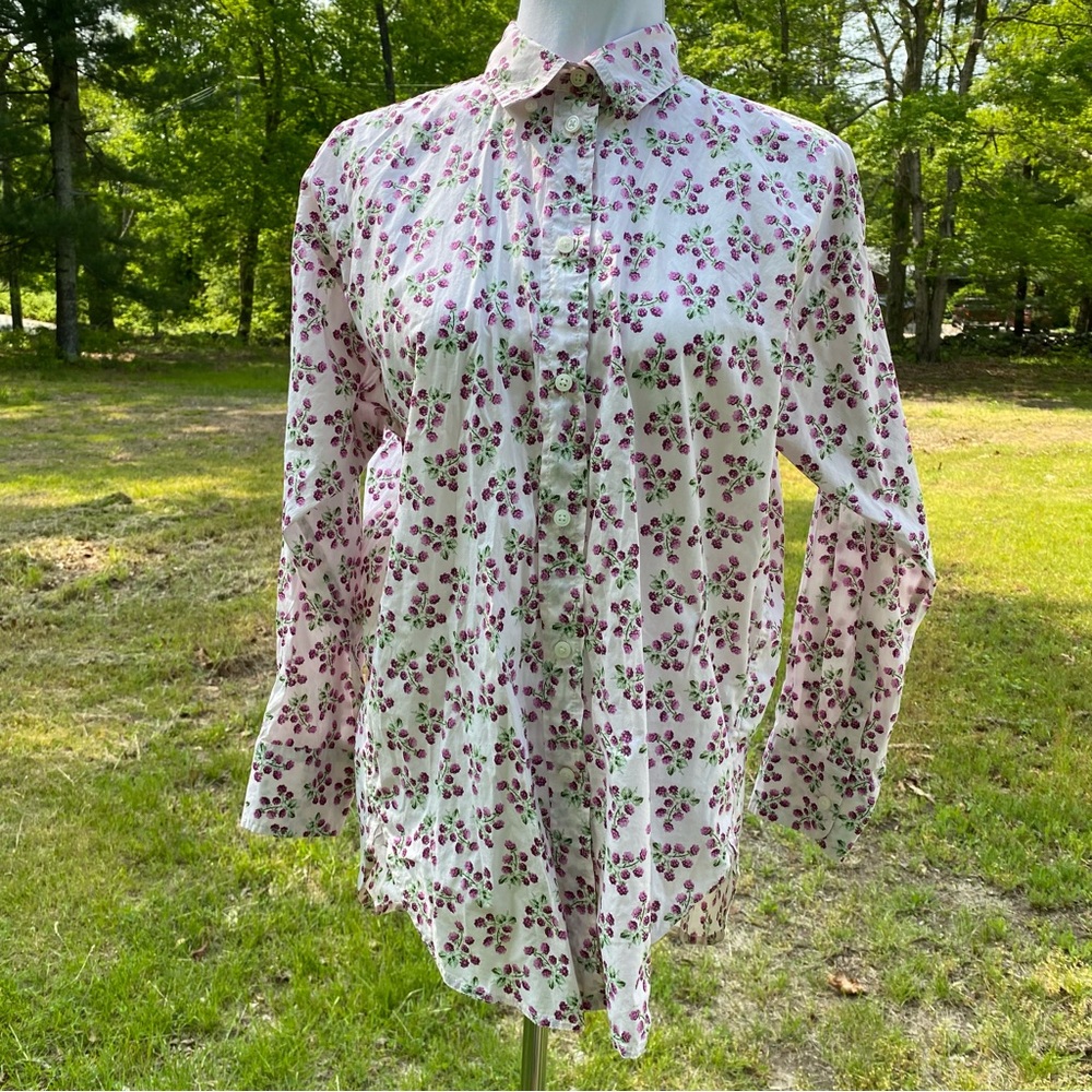 J. CREW TOP BUTTON DOWN BLOUSE PALE PINK BERRIES GREENLEAVES RELAXED FIT SIZE 4